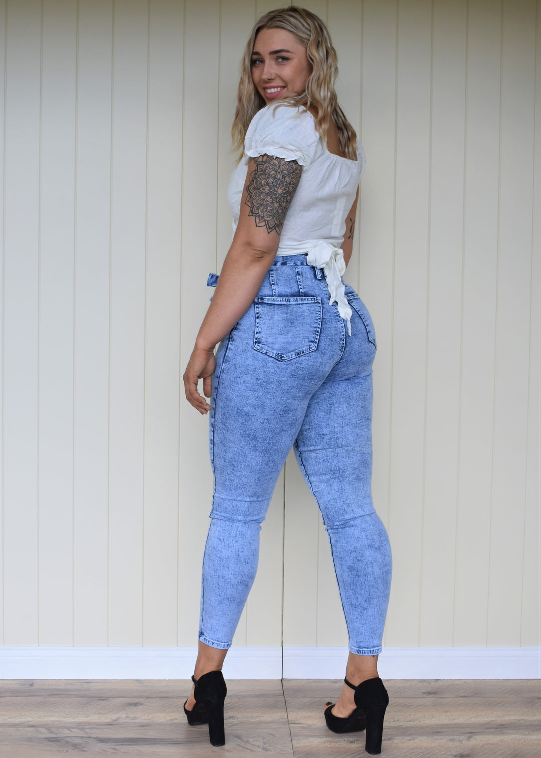 Luna Tie Jeans - Acid Wash